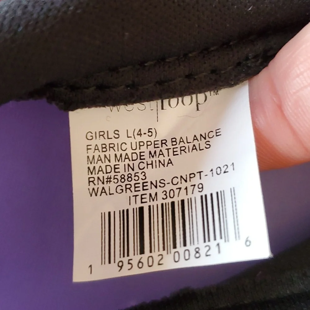 NWT West Loop girls purple black water shoes sz 4/5